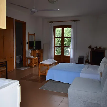 Gerakina Hostel Vavdhos