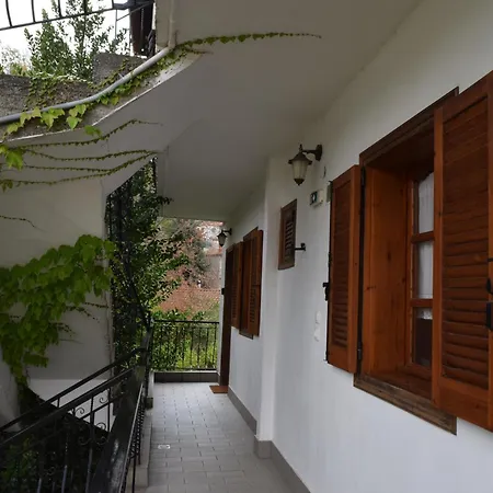 Gerakina Hostel