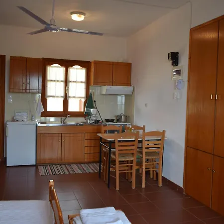 Hostel Gerakina