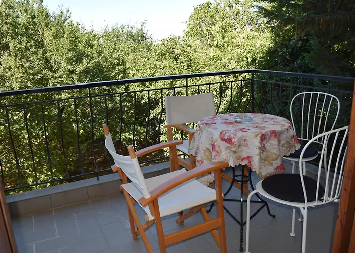 Gerakina Hostel Vavdhos